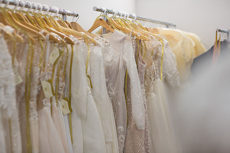 Robes et costumes de soirée La Réunion